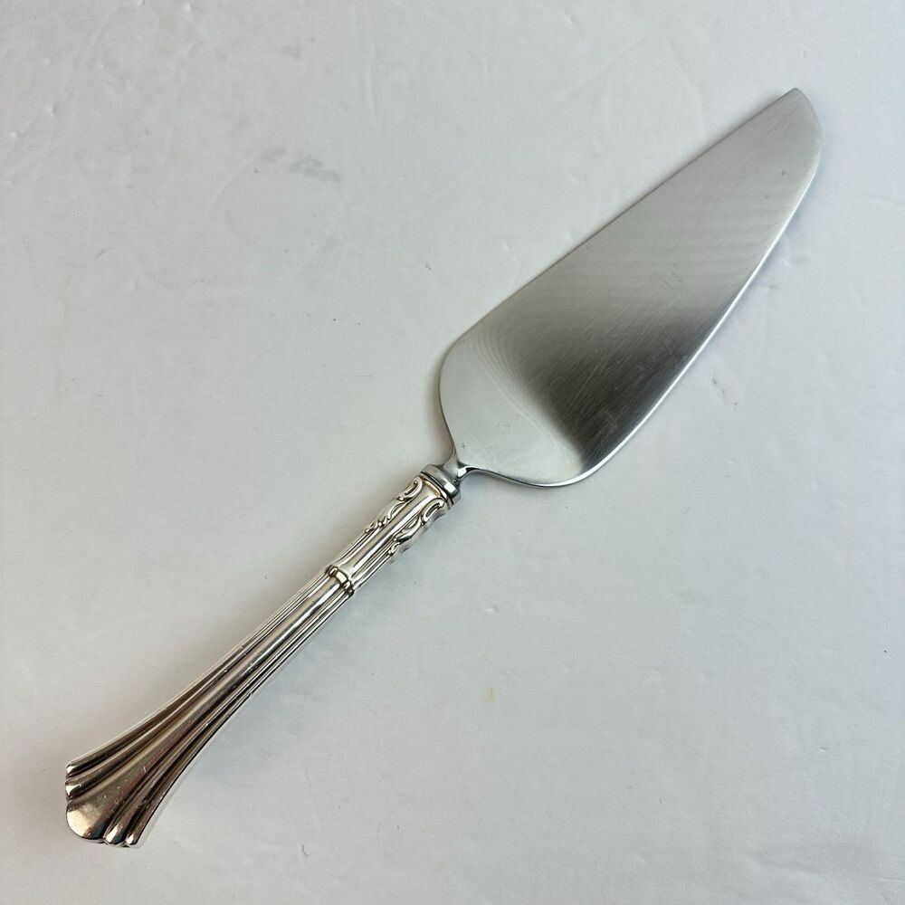 Reed & Barton Sterling Silver Handle Eighteenth Century Pie Cake Server Elegant